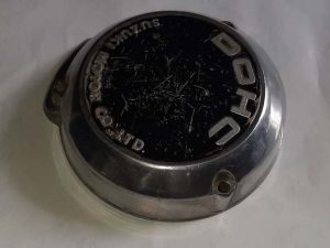 درب پلاتین با آرم وسط Suzuki gs1000e