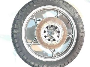 چرخ عقب کامل Suzuki GS550